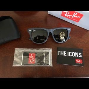 Ray-Ban Wayfarer RB 2140 54/18